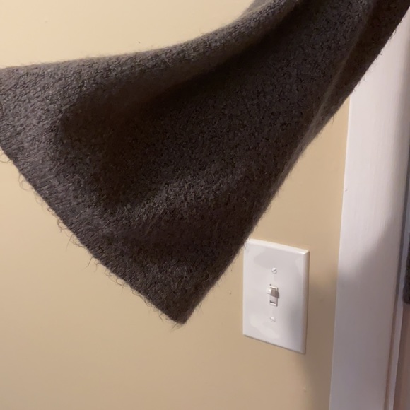 Purple long sleeve sweater - Picture 2 of 3